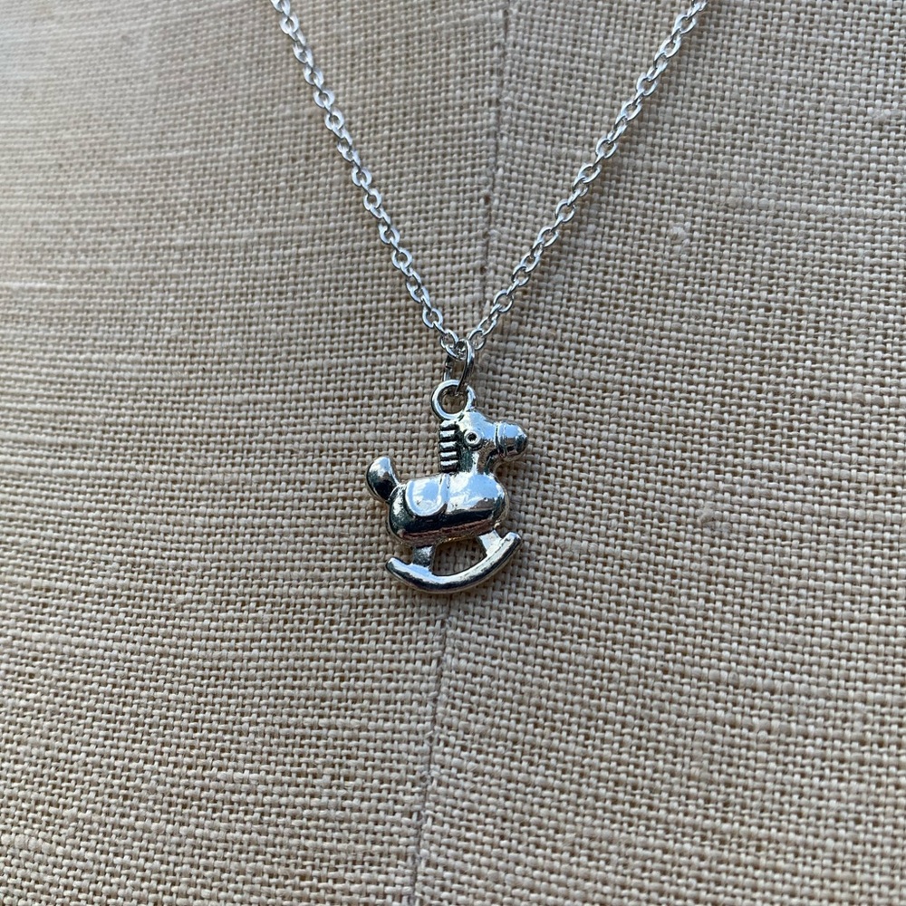 NWT Sterling Silver Plated Chain & Rocking Horse Alloy Metal Charm Necklace - Picture 14 of 16